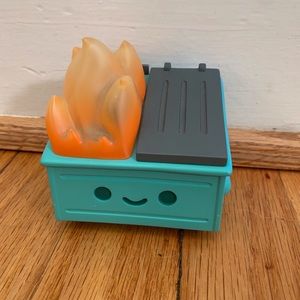 100% Soft DUMPSTER FIRE Vinyl Figure Original Colorway Version Variant